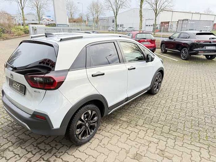 Honda Jazz Hybrid e: HEV 1.5 i-MMD Crosstar Advance